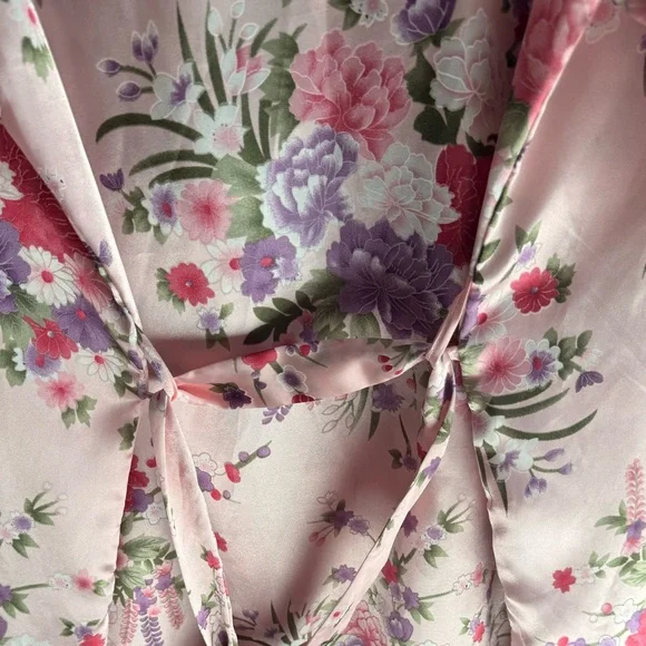 Amazon Pink Floral Satin Kimono - Picture 8 of 15
